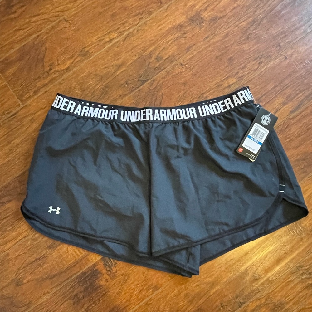 NWT Under Armour XL Black Active Shorts